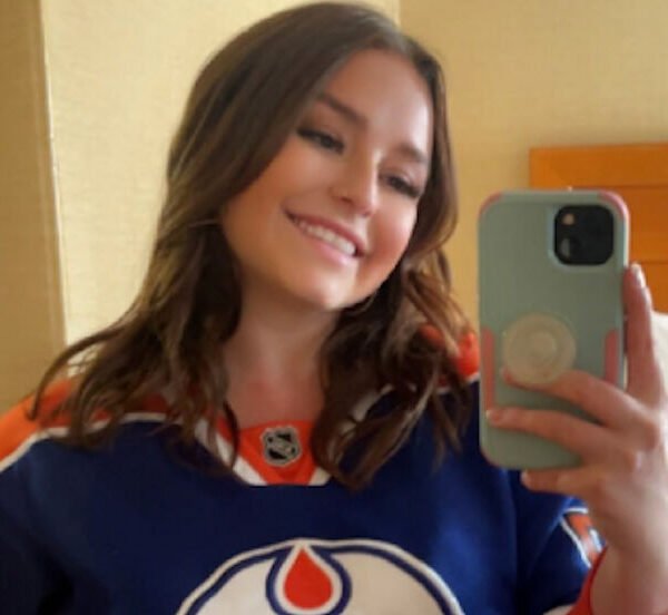 Oilers Fan Flash Not Censored